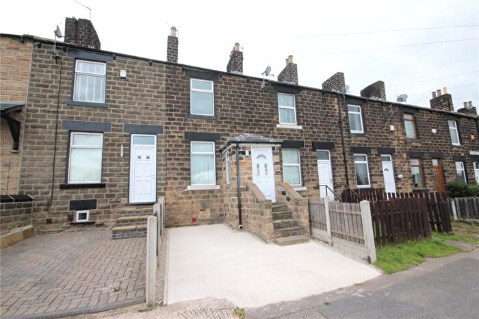 3 Bedroom Terraced House To Rent In Rotherham Road, Monk Bretton, Barnsley, S71