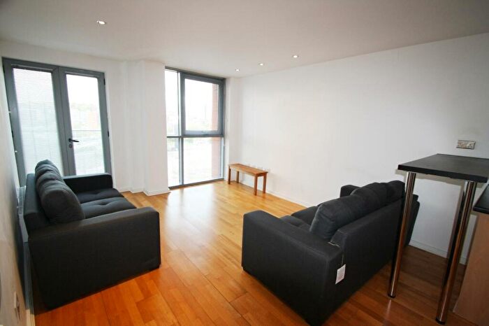 2 Bedroom Flat To Rent In Beringa, Gotts Road, Leeds, West Yorkshire, LS12