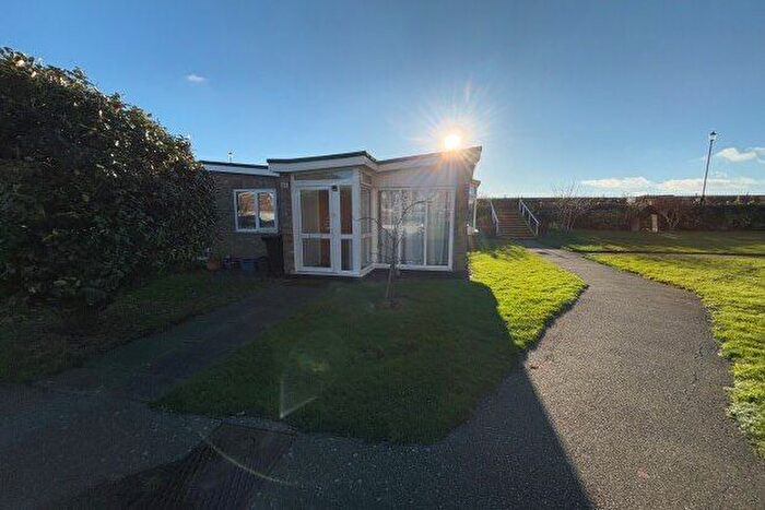2 Bedroom Bungalow To Rent In The Belvedere, Burnham-On-Crouch, CM0