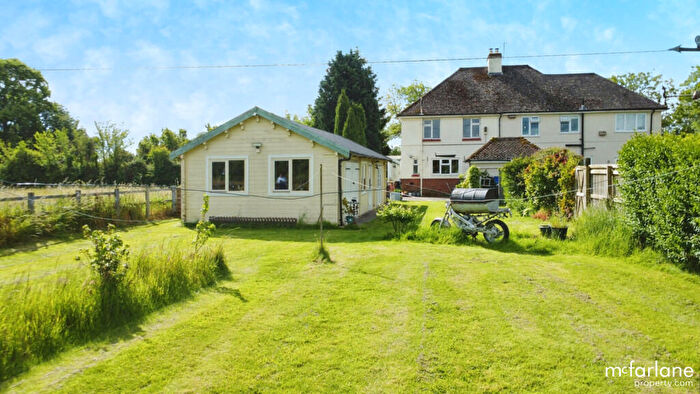 3 Bedroom Semi-Detached House For Sale In Malmesbury Road, Leigh, SN6