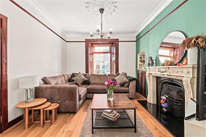 2 Bedroom Semi-Detached House For Sale In Steps Street, Stenhousemuir, Larbert, Stirlingshire, FK5