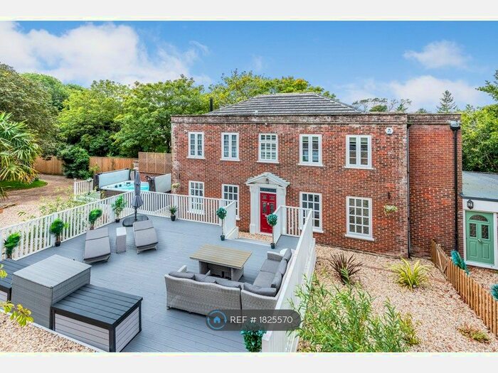 6 Bedroom Detached House To Rent In Weymouth, Weymouth, DT3