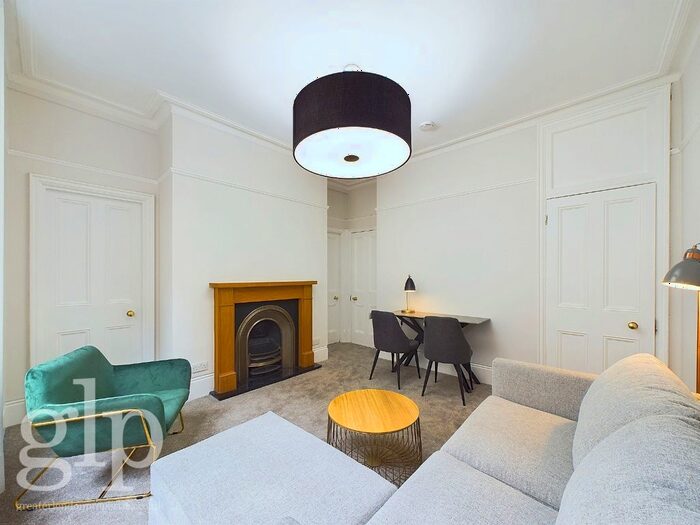 1 Bedroom Flat To Rent In Charing Cross Road, London, WC2H