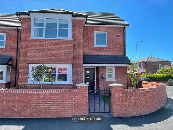 4 Bedroom Detached House To Rent In Upper Aughton Road, Southport, PR8