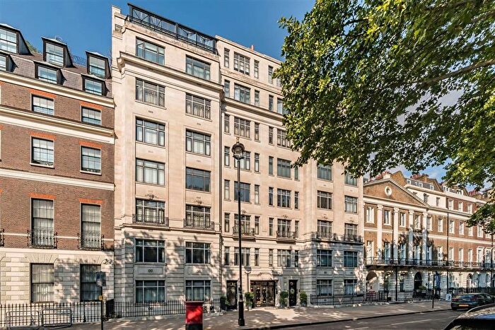 4 Bedroom Flat For Sale In Portland Place, Marylebone, W1B
