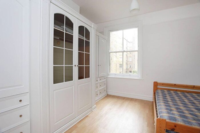 3 Bedroom Flat To Rent In Wymering Mansions, Maida Vale, London, W9