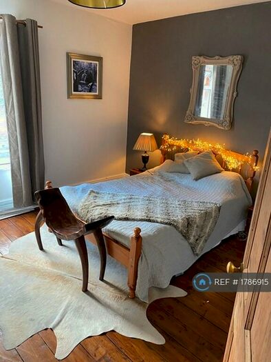 4 Bedroom Terraced House To Rent In Kirkstall Road, South Yorkshire, S11