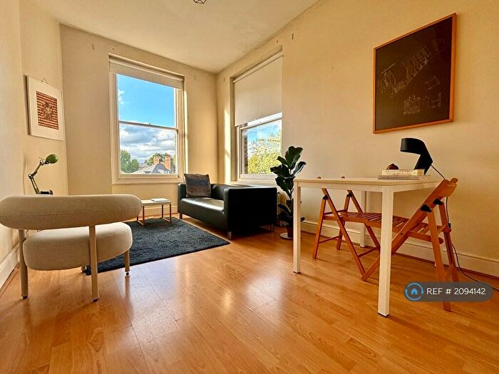 1 Bedroom Flat To Rent In London, London, NW5