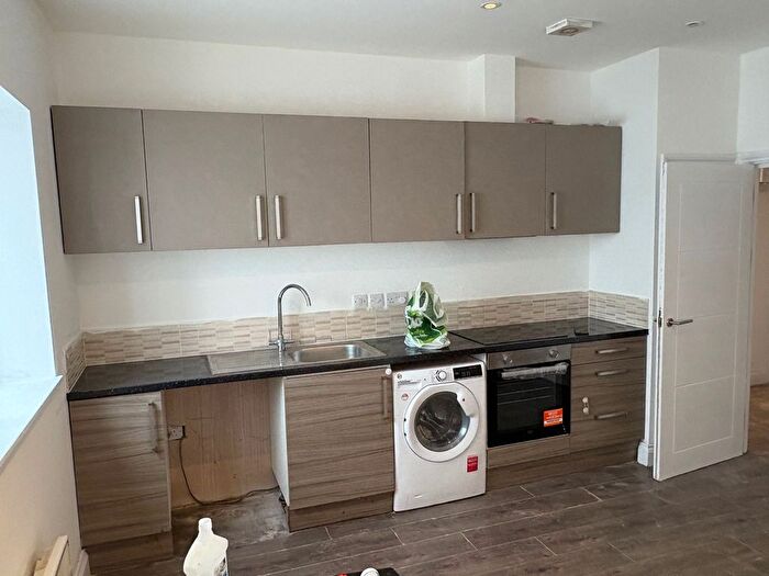 2 Bedroom Flat To Rent In Gorst Road, Park Royal, NW10