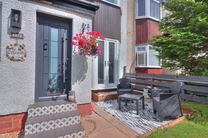 2 Bedroom Flat For Sale In Westbourne Crescent, Glasgow, G61