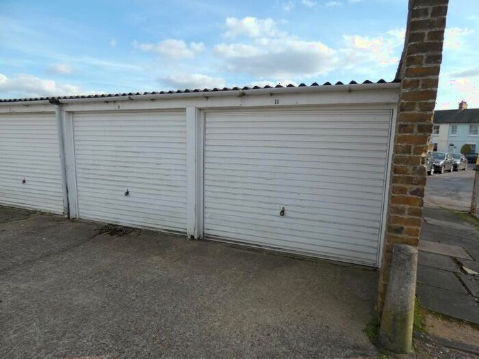 1 Bedroom Garage / Parking To Rent In Beaver Close, Hampton, TW12