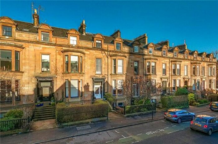 2 Bedroom Flat To Rent In Highburgh Road, Glasgow, G12