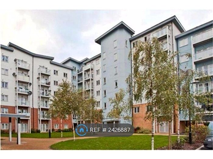 2 Bedroom Flat To Rent In Mill Street, Slough, SL2