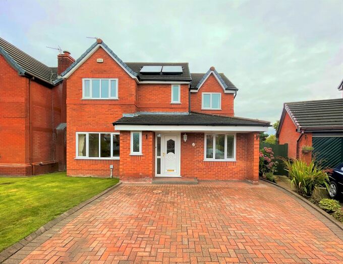 4 Bedroom Detached House To Rent In Spindlepoint Drive, Worsley M28
