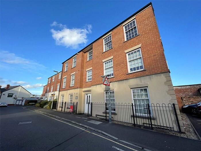 2 Bedroom Flat To Rent In Tancred Street, Taunton, TA1