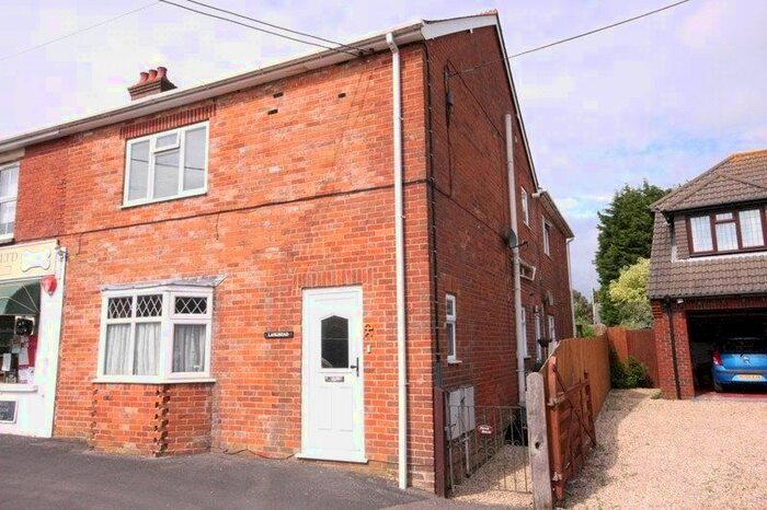 2 Bedroom Flat To Rent In Station Road, Sway, Lymington, Hampshire, SO41