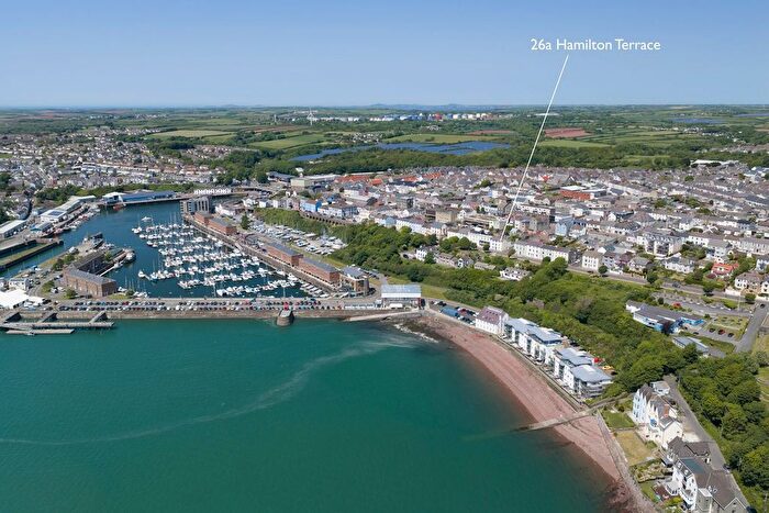 4 Bedroom End Of Terrace House For Sale In Hamilton Terrace, Milford Haven, SA73