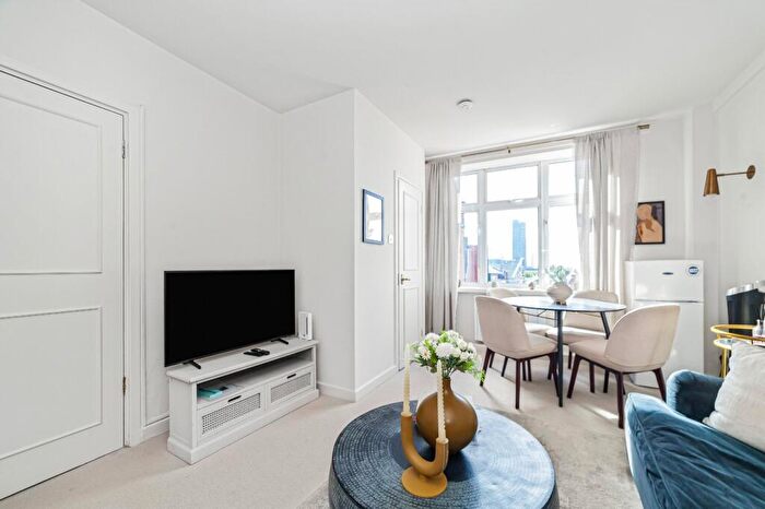 1 Bedroom Flat To Rent In Clifford's Inn, Fetter Lane, EC4A