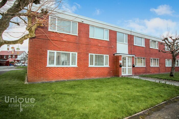 2 Bedroom Flat To Rent In Mythop Close, Lytham St. Annes, Lancashire, FY8