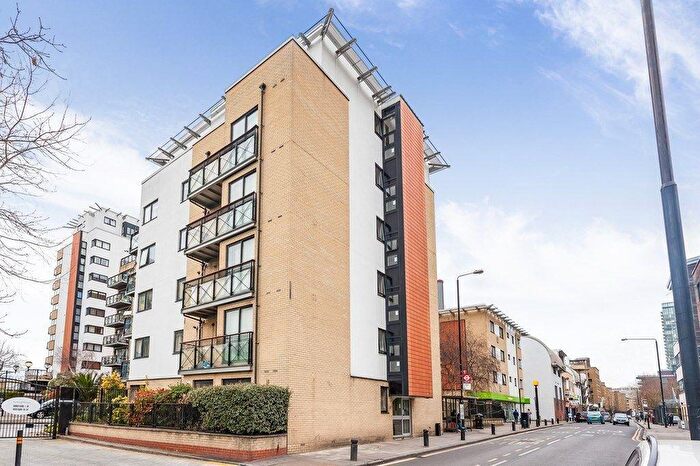 1 Bedroom Flat To Rent In Ocean Wharf, Westferry Road, South Quay, Westferry, Canary Wharf, London, E14
