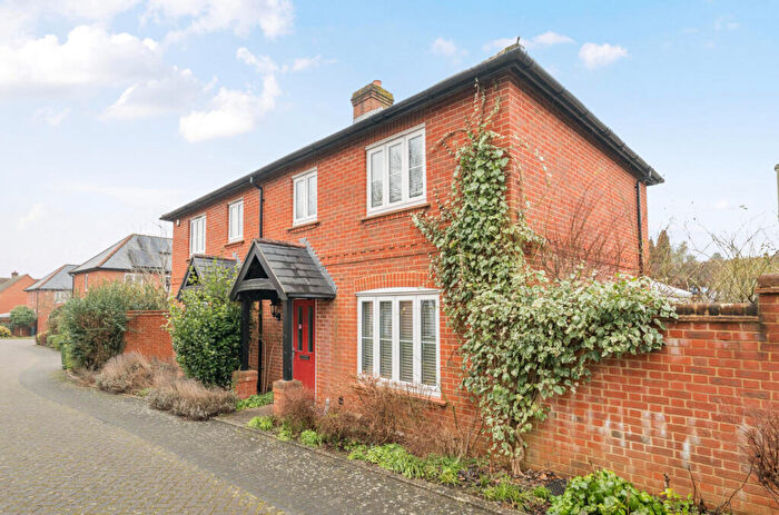 3 Bedroom Semi-Detached House To Rent In Bakeland Gardens, Alresford, Hampshire, SO24