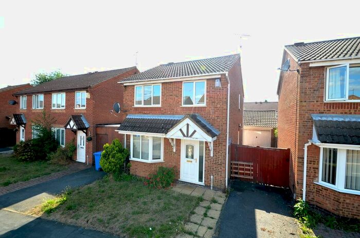 3 Bedroom Detached House To Rent In Swinburne Close, Kettering, Northamptonshire, NN16