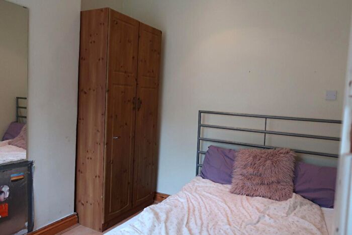 3 Bedroom House To Rent In Unity Place, Selly Oak, Birmingham, West Midlands, B29