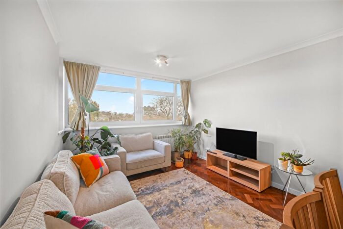 2 Bedroom Property To Rent In Westleigh Avenue, Putney Hill, SW15