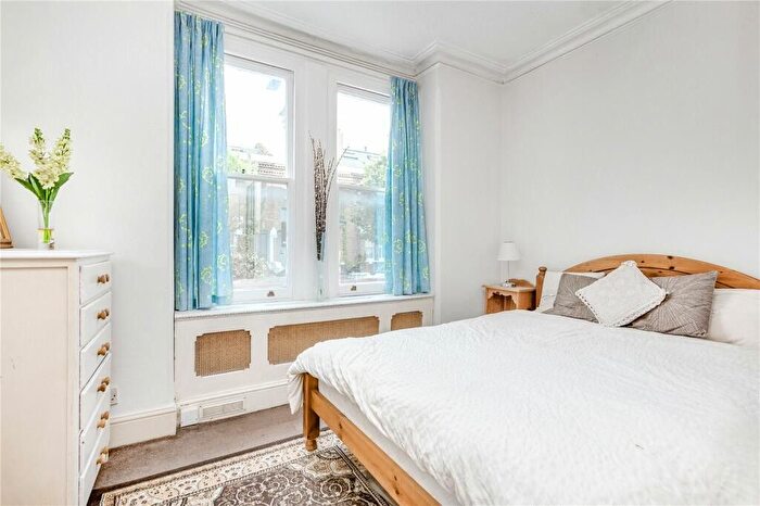 1 Bedroom Flat To Rent In Reporton Road, London, SW6