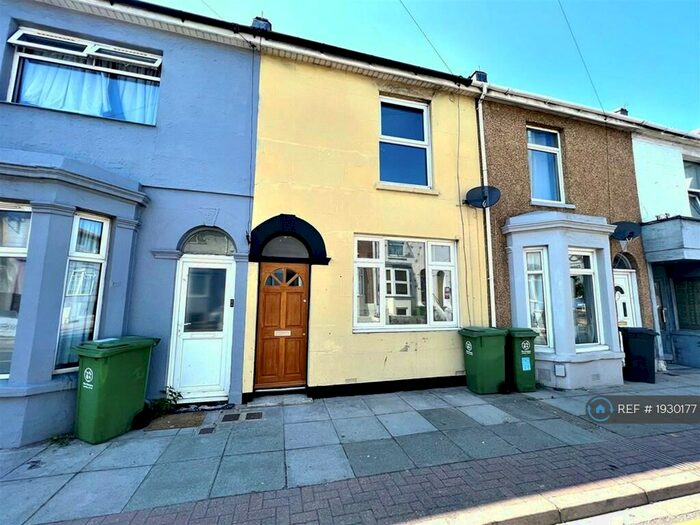 2 Bedroom Terraced House To Rent In Cromwell Road, Southsea, PO4