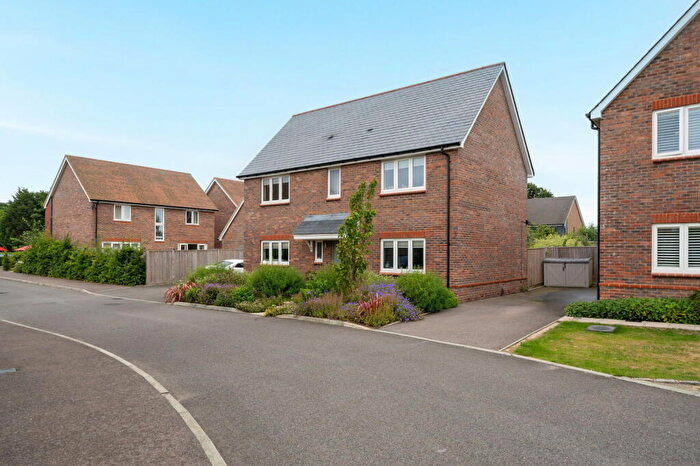3 Bedroom Detached House For Sale In Chestnut Drive, Thakeham, Pulborough, RH20