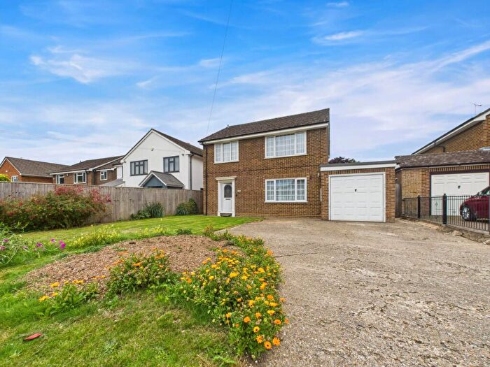 4 Bedroom Detached House For Sale In Swallow Street, Iver Heath, Buckinghamshire, SL0