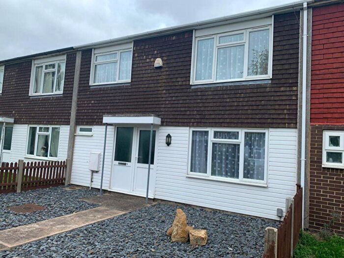 3 Bedroom Terraced House To Rent In Barret Close, Wellingborough, NN8