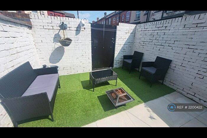 3 Bedroom Terraced House To Rent In Blackpool Street, Manchester, M11