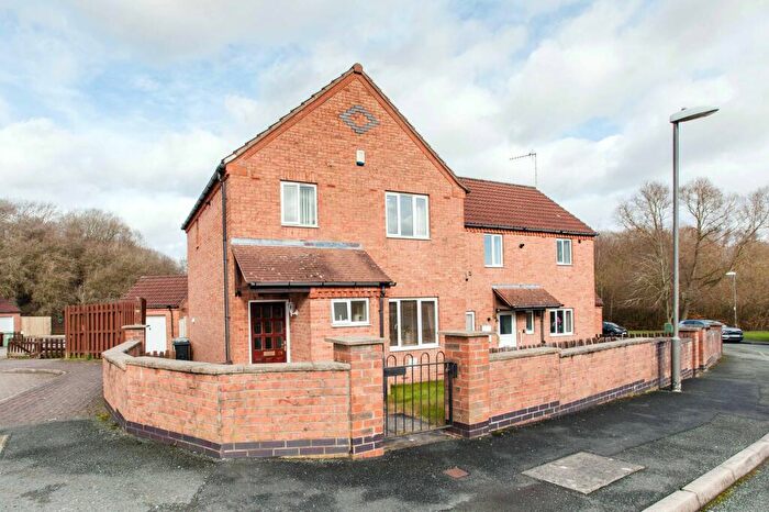 3 Bedroom Semi Detached House For Sale In School Lane, Arkwright Town, S44