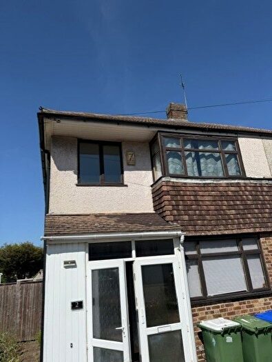 3 Bedroom Semi Detached House To Rent In Dorothy Evans Close, Bexleyheath, Kent, DA7