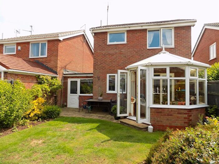 3 Bedroom Detached House For Sale In Stainmore Grove, Bingham, NG13