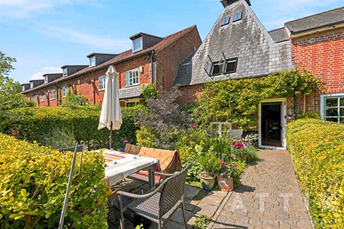 3 Bedroom Barn Conversion For Sale In River Lane, Halesworth, IP19
