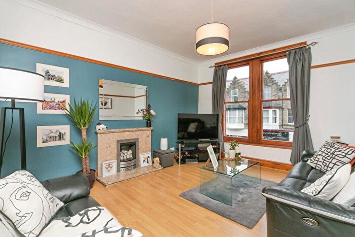 1 Bedroom Flat For Sale In Abergele Road, Colwyn Bay, Clwyd, LL29