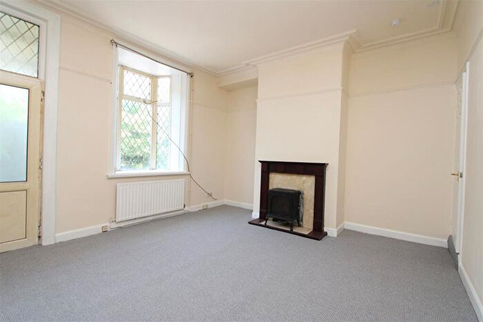 3 Bedroom Terraced House To Rent In Westcroft Road, Bradford, BD7