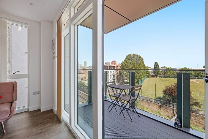 1 Bedroom Flat For Sale In Chorley Court, Canary Wharf, E14