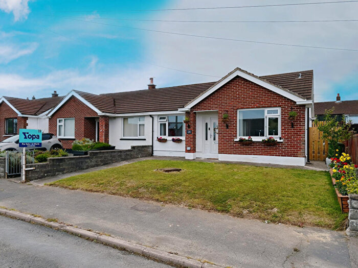 2 Bedroom Semi-Detached Bungalow For Sale In Bryn Glas, Aberporth, Cardigan, SA43