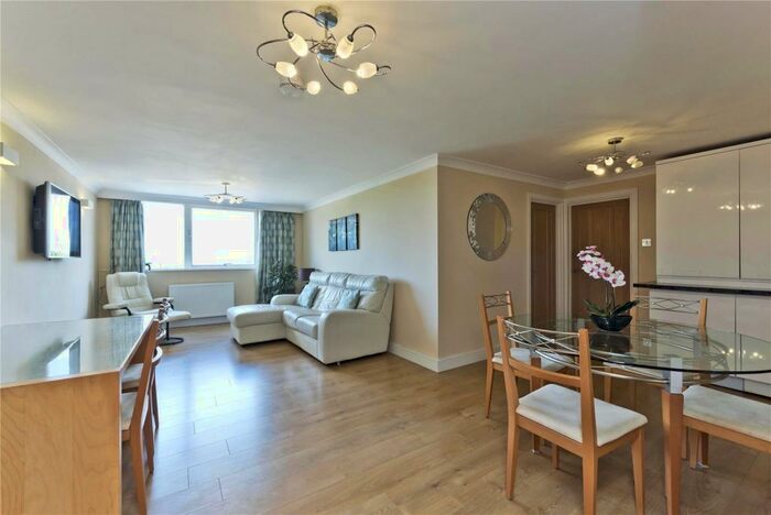2 Bedroom Apartment To Rent In Cavendish House, Eastgate Gardens, Guildford, Surrey, GU1