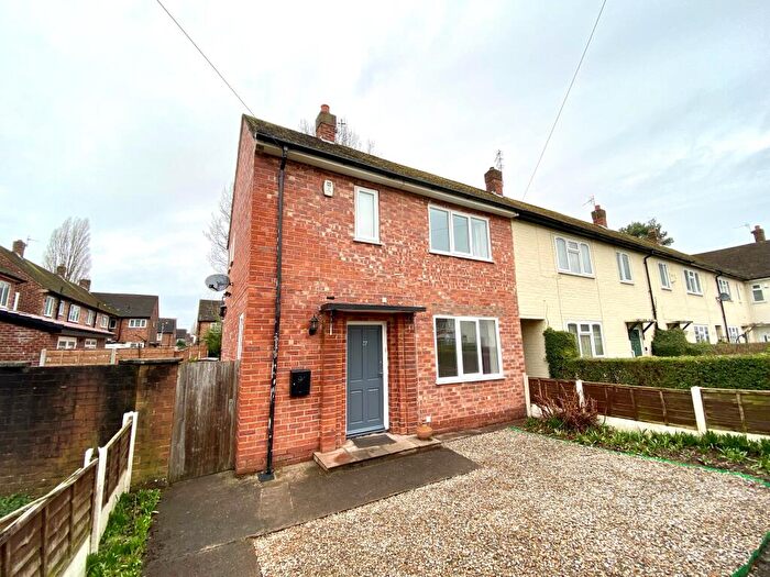 2 Bedroom House To Rent In Warmley Road, Manchester, M23