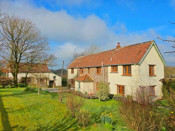 4 Bedroom Detached House For Sale In Nr. Ashreigney, Chulmleigh, EX18
