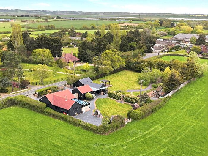 4 Bedroom Bungalow For Sale In Lower Road, Hockley, Essex, SS5