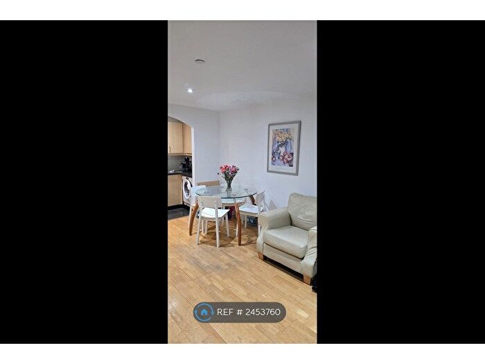 1 Bedroom Flat To Rent In Northampton House, Northampton, NN1