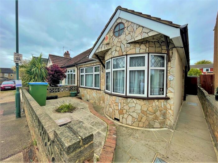 2 Bedroom Bungalow To Rent In Harold Avenue, Belvedere, Kent, DA17