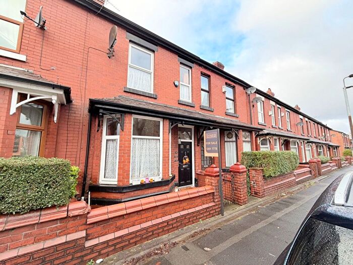 2 Bedroom Terraced House For Sale In Lumn Road, Hyde, SK14