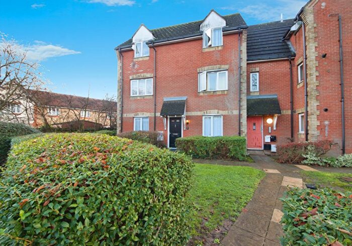 2 Bedroom Flat For Sale In Lupin Close, Romford, Essex, RM7